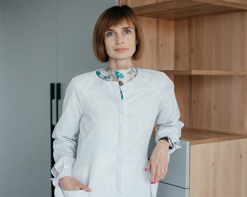 Катерина Карпінська лікує й кривошию