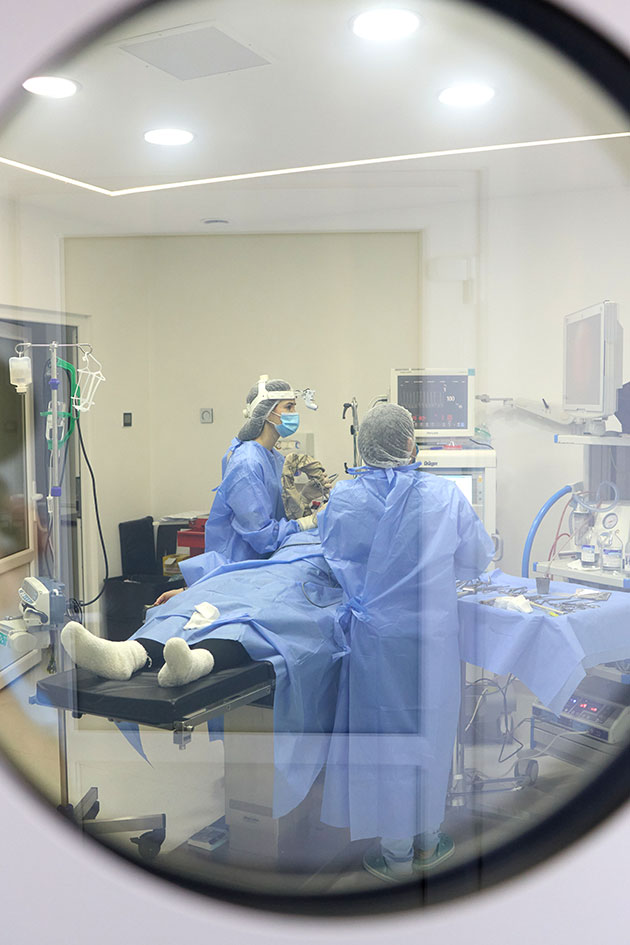 Операції на шиї